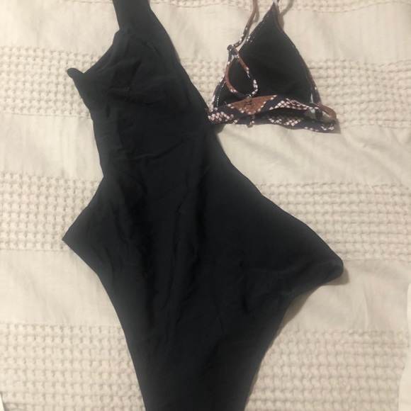 Swimsuit - Picture 2 of 3